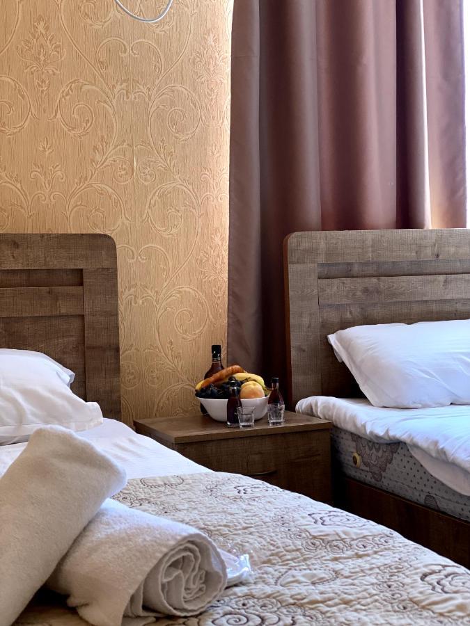 Hotel Shalimar ティビリシ エクステリア 写真