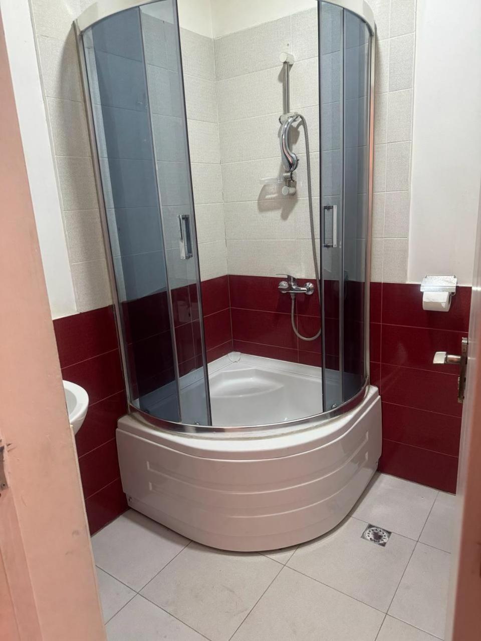Hotel Shalimar ティビリシ エクステリア 写真