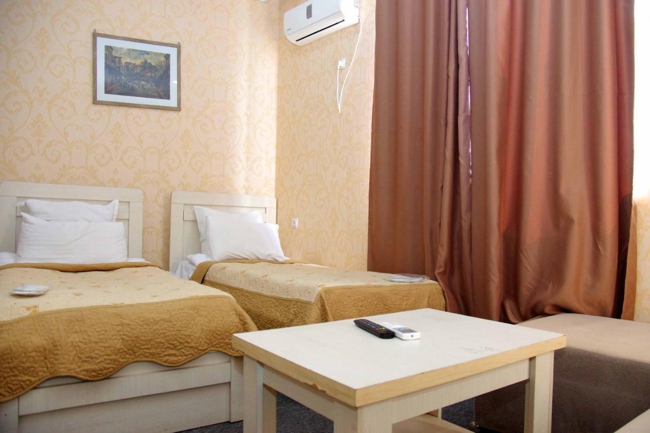 Hotel Shalimar ティビリシ エクステリア 写真