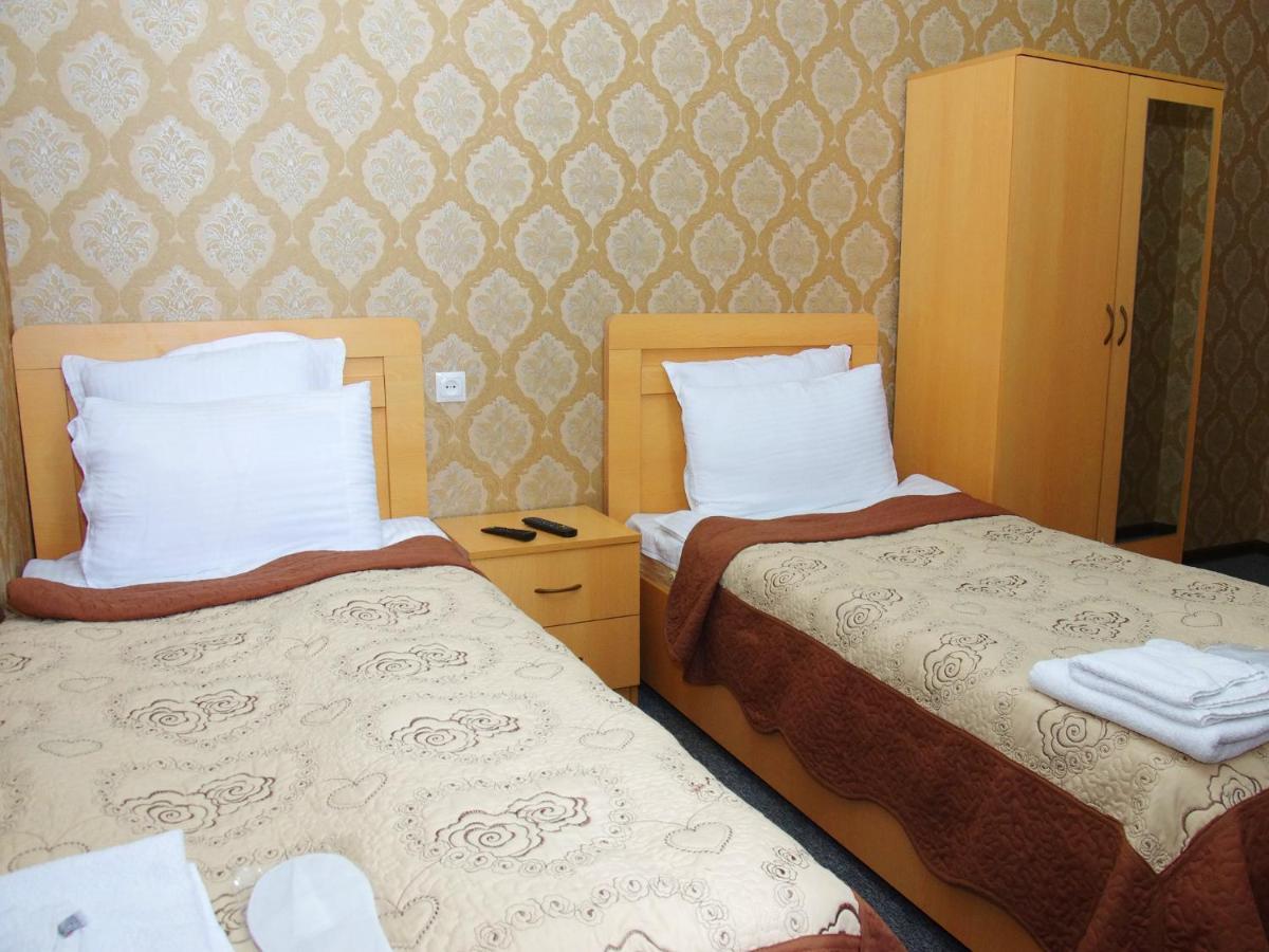 Hotel Shalimar ティビリシ エクステリア 写真