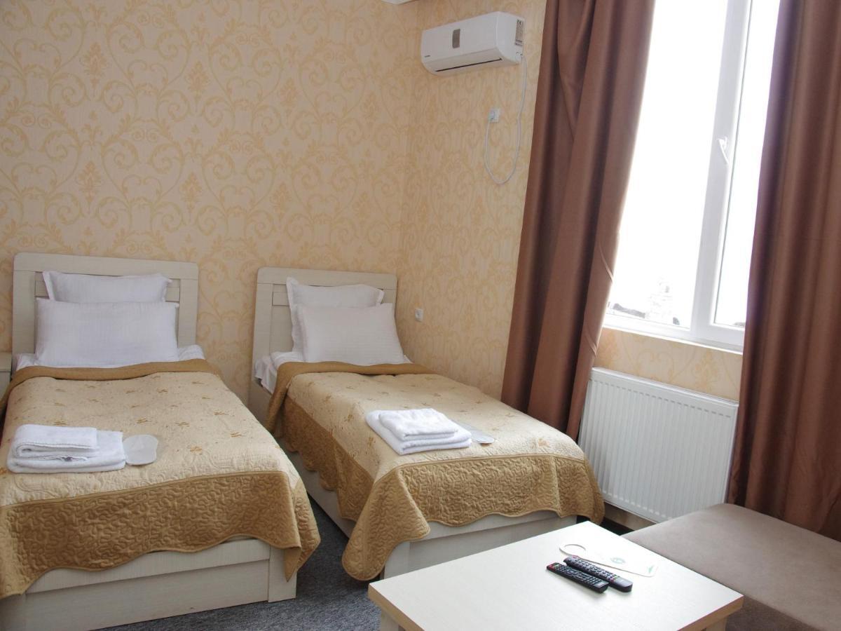Hotel Shalimar ティビリシ エクステリア 写真